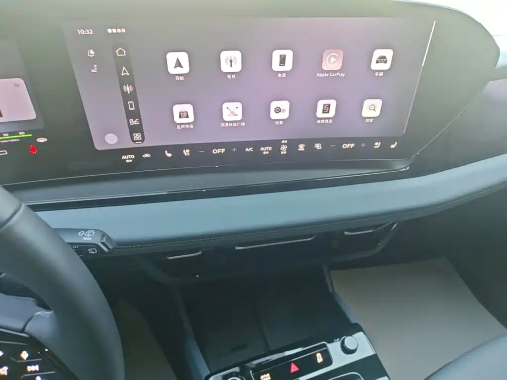 Audi Q6L e-tron — миниатюра 18