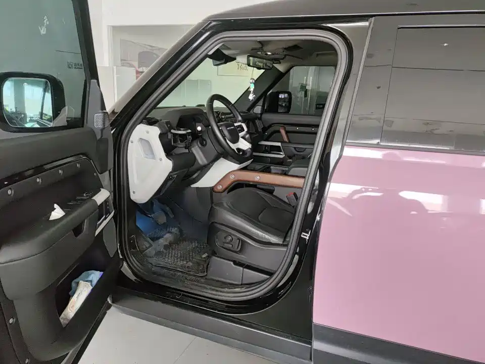 Land Rover Defender — миниатюра 7