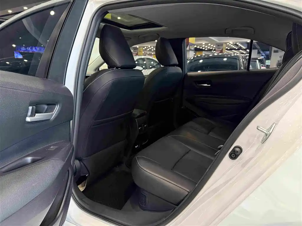 Toyota Corolla — миниатюра 5