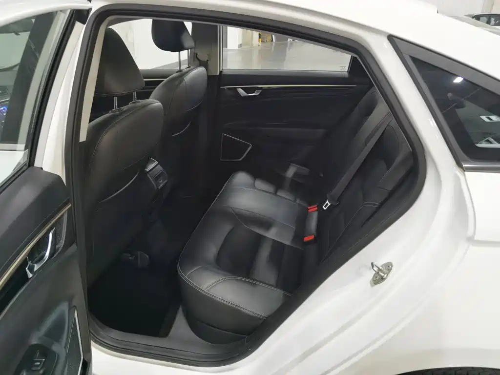 Geely Emgrand GL — миниатюра 15
