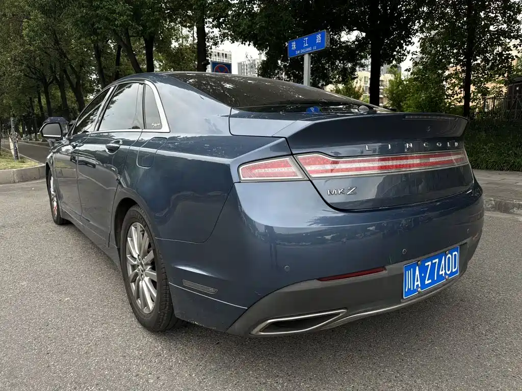 Lincoln MKZ — миниатюра 7