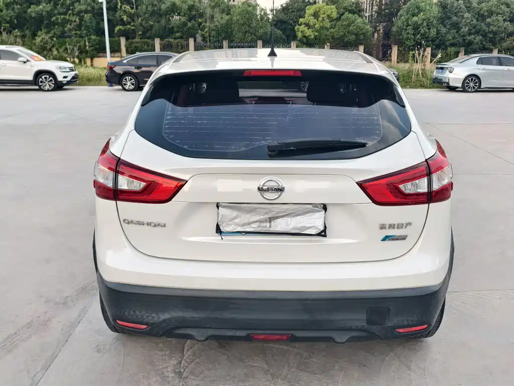 Nissan Qashqai — миниатюра 4