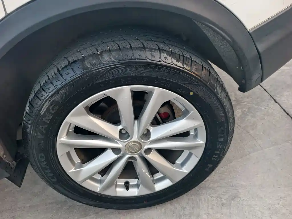 Nissan Qashqai — миниатюра 11
