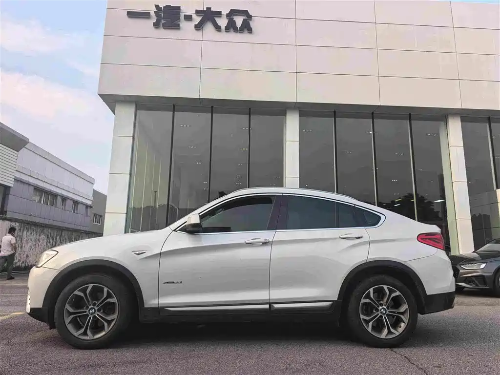 BMW X4 — миниатюра 3