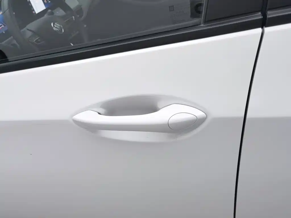 Buick Verano — миниатюра 18