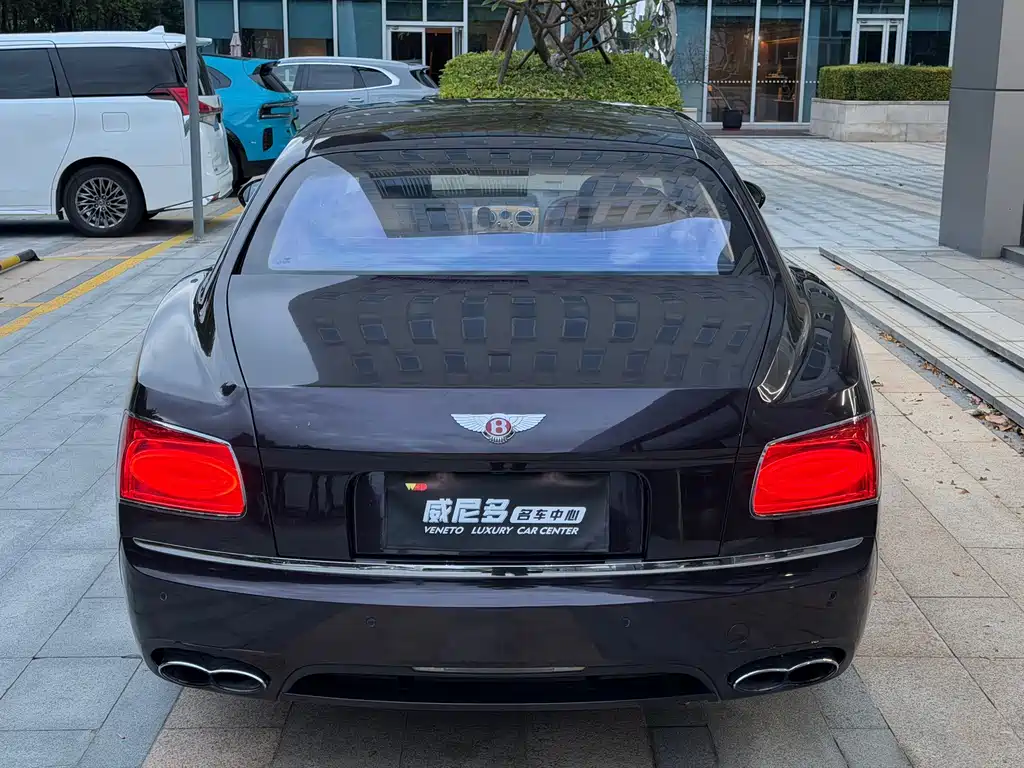 Bentley Flying Spur — миниатюра 14