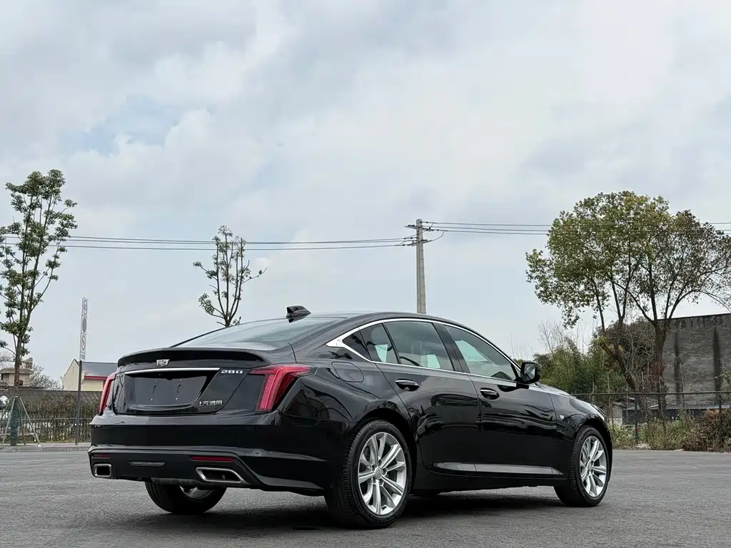 CADILLAC CT5