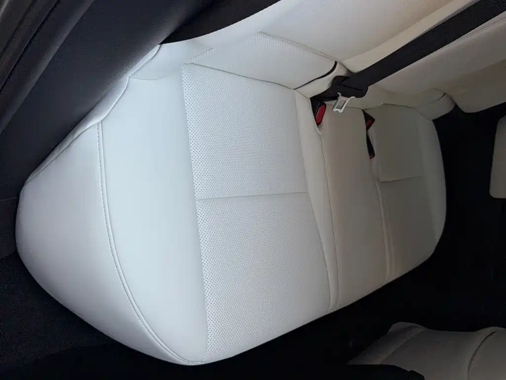 Lexus CT — миниатюра 14