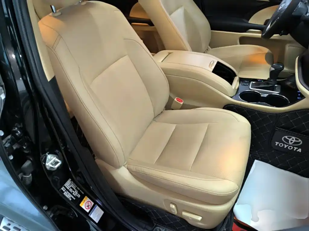 Toyota Highlander — миниатюра 25