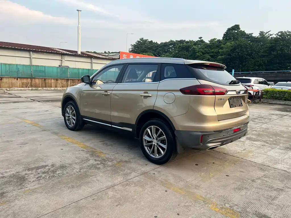 Geely Boyue — миниатюра 6