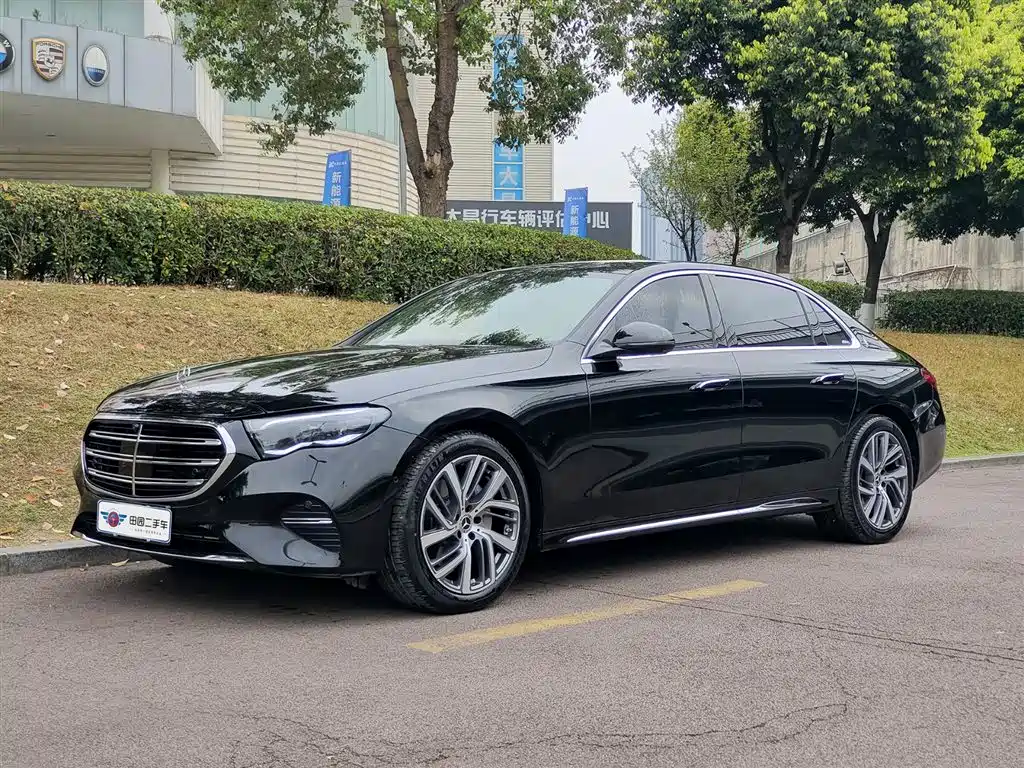 Mercedes-Benz E-Class 2025