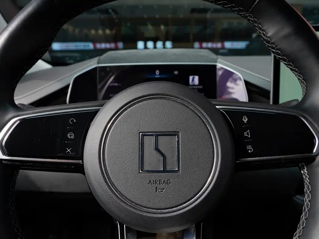 ZEEKR EXTREME KRYPTON 001