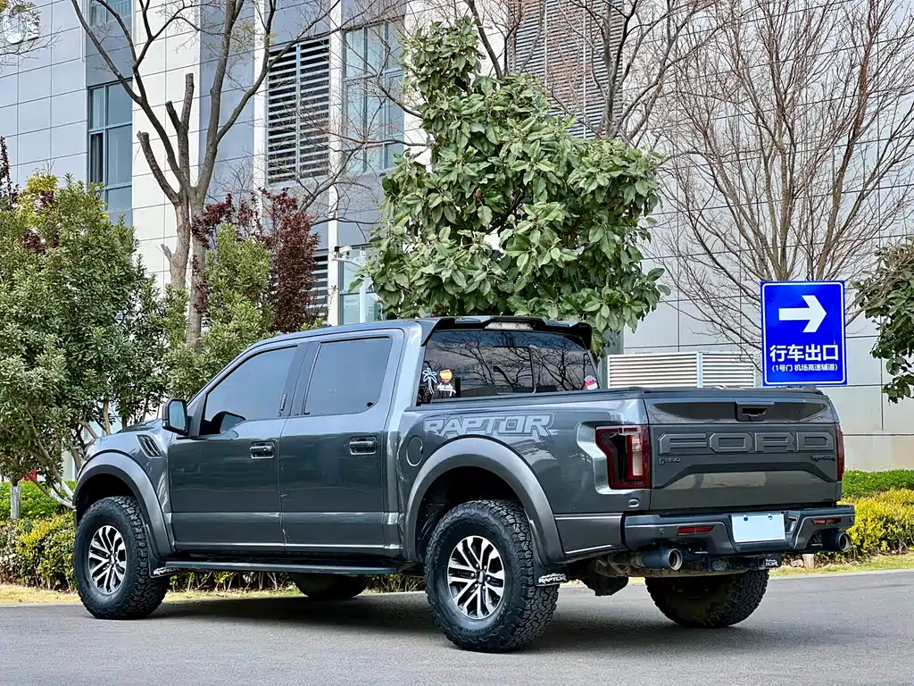 FORD F 150 RAPTOR