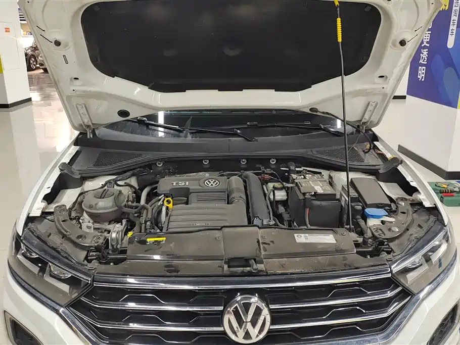 VOLKSWAGEN T ROC EXPLORING SONGS