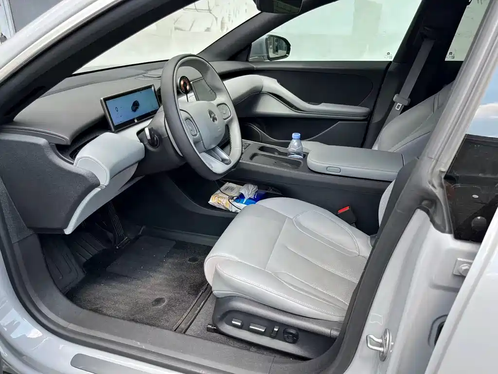 NIO ET5T — миниатюра 6