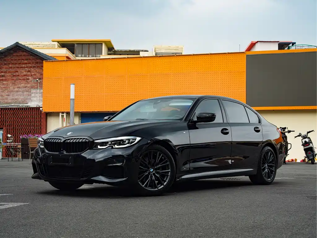 BMW 3 Series 2021