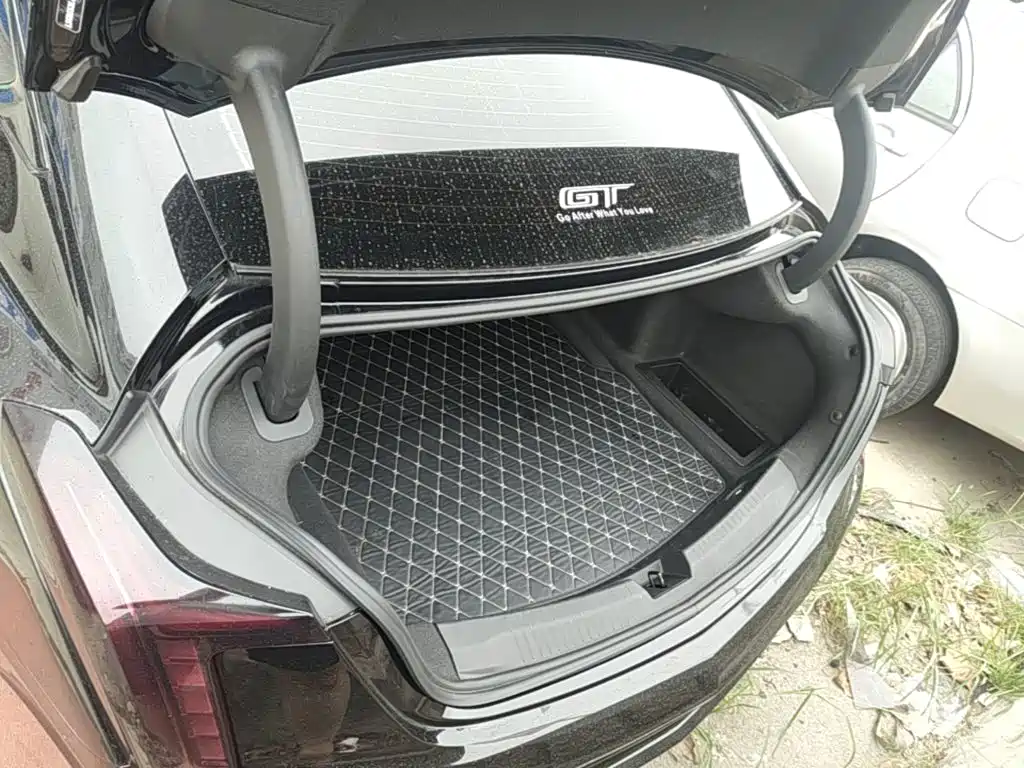 Cadillac CT5 — миниатюра 19
