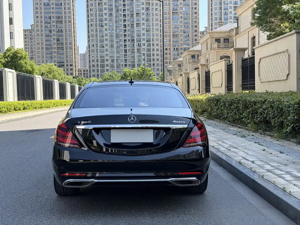 Mercedes-Benz S-Class — миниатюра 6