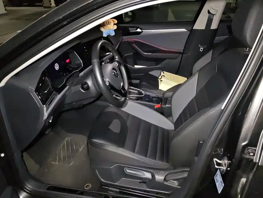 Volkswagen Sagitar — миниатюра 9