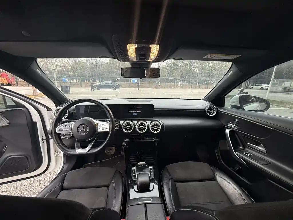 Mercedes-Benz A-Class — миниатюра 6