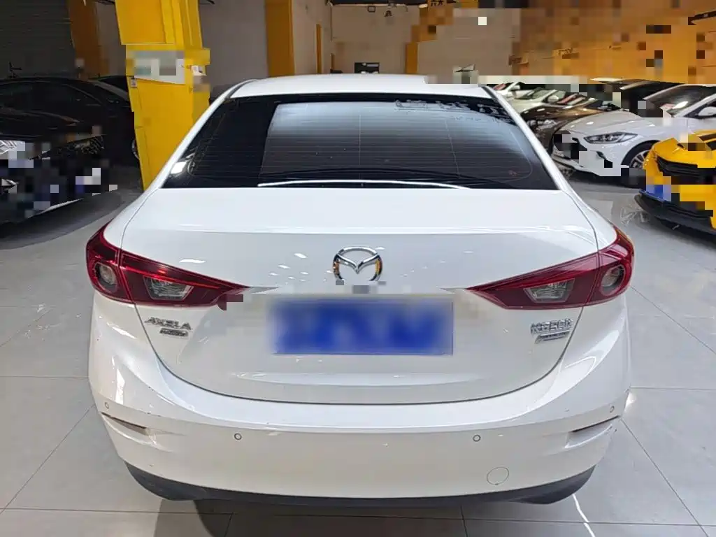 Mazda 3 Axela — миниатюра 4