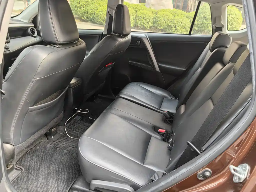 TOYOTA RAV4 RONGFANG