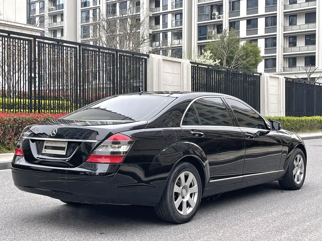 Mercedes-Benz S-Class — миниатюра 7