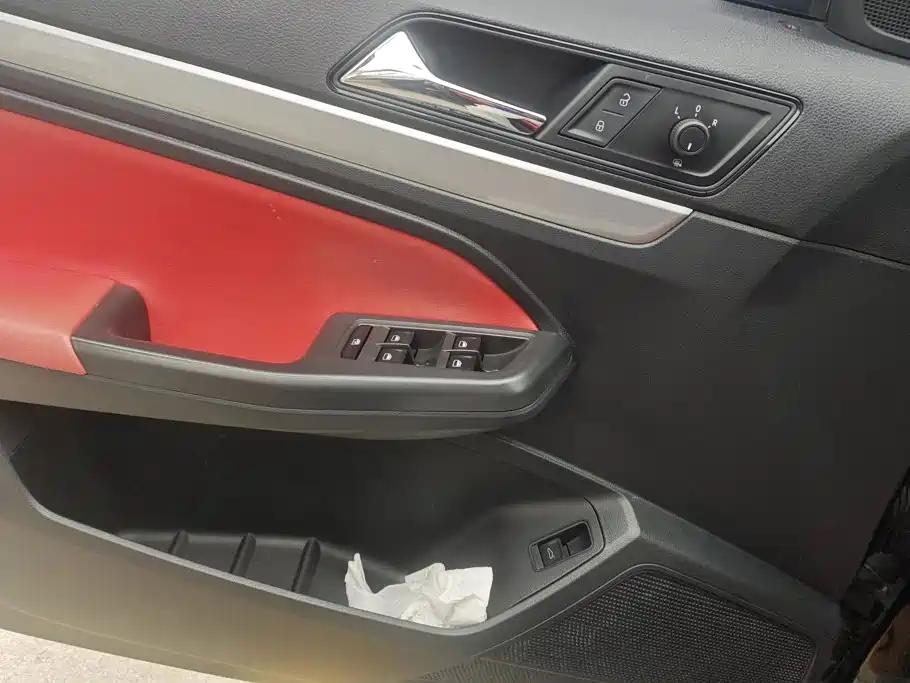 Volkswagen Lavida — миниатюра 7