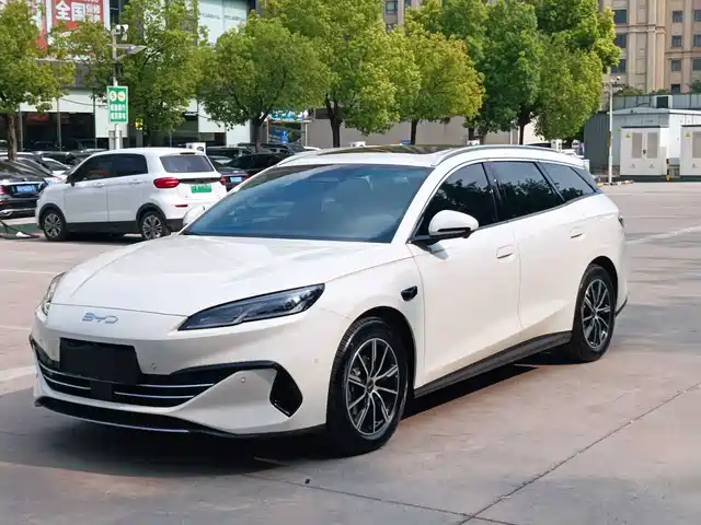 2025 BYD Seal