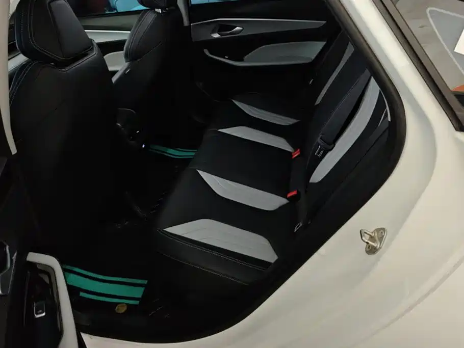 Geely Binrui — миниатюра 11