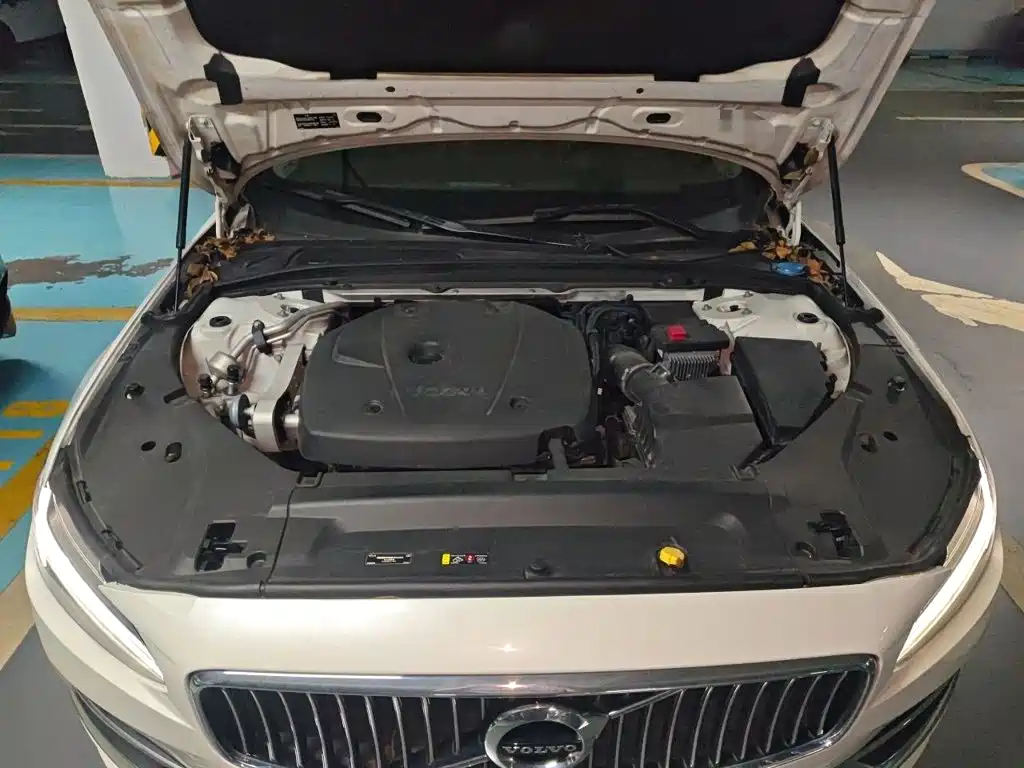 Volvo S90 — миниатюра 21
