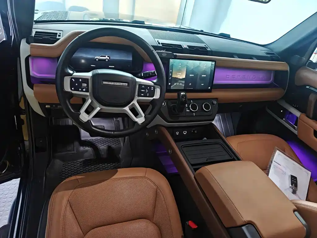 Land Rover Defender — миниатюра 10