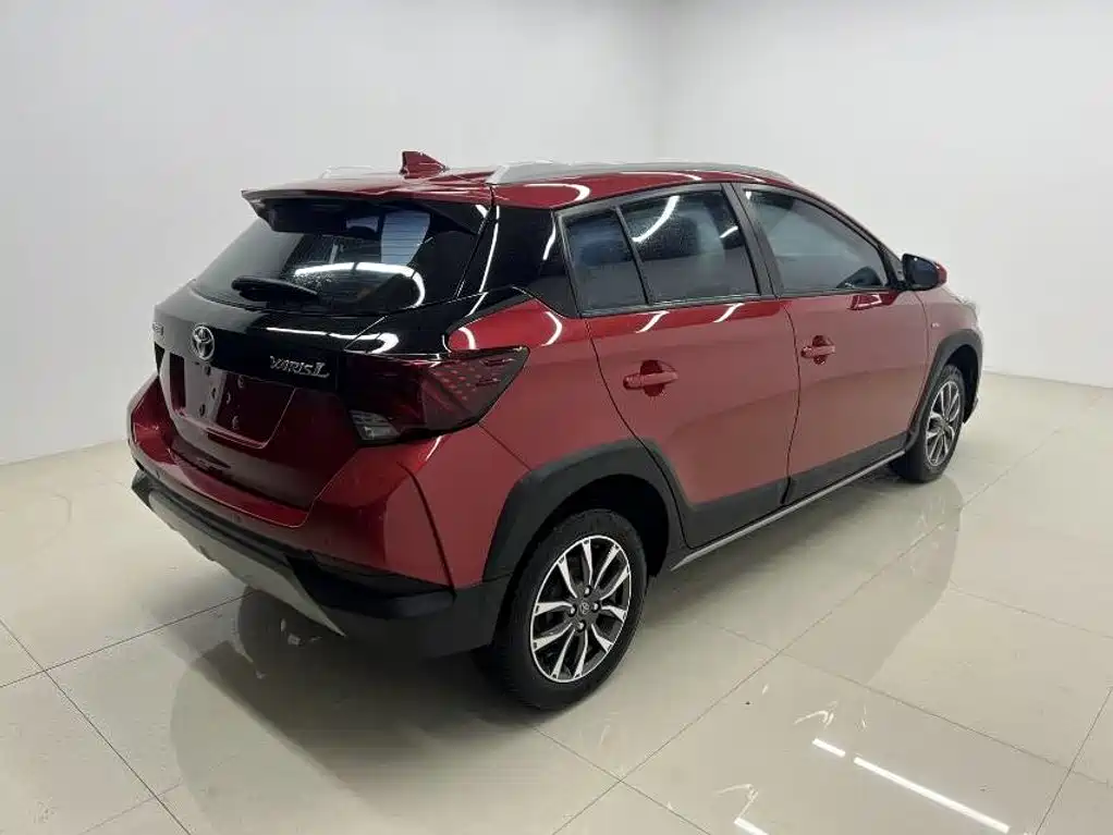Toyota Yaris L — миниатюра 4