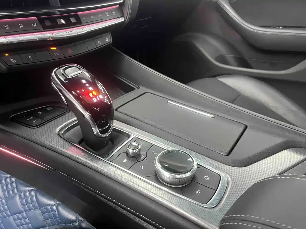 Cadillac CT5 — миниатюра 22