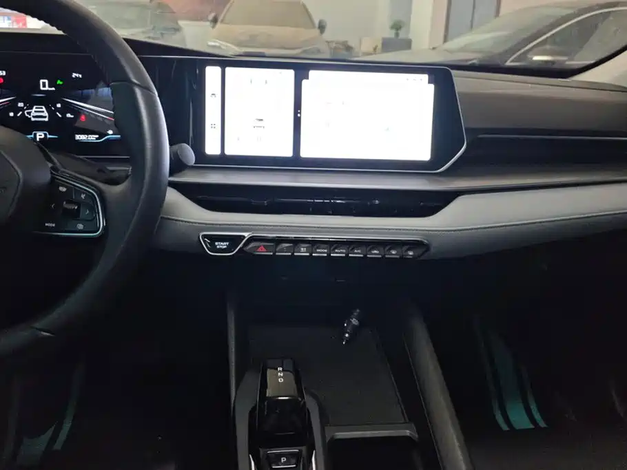 Geely Binrui — миниатюра 13