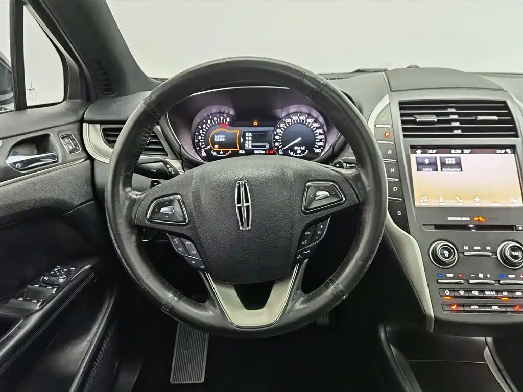 Lincoln MKC — фотографии объявления, Фото 11