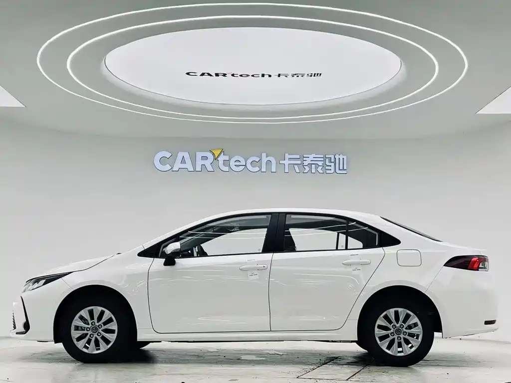 Toyota Corolla — миниатюра 8