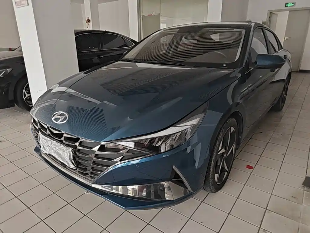 Hyundai Elantra — миниатюра 2
