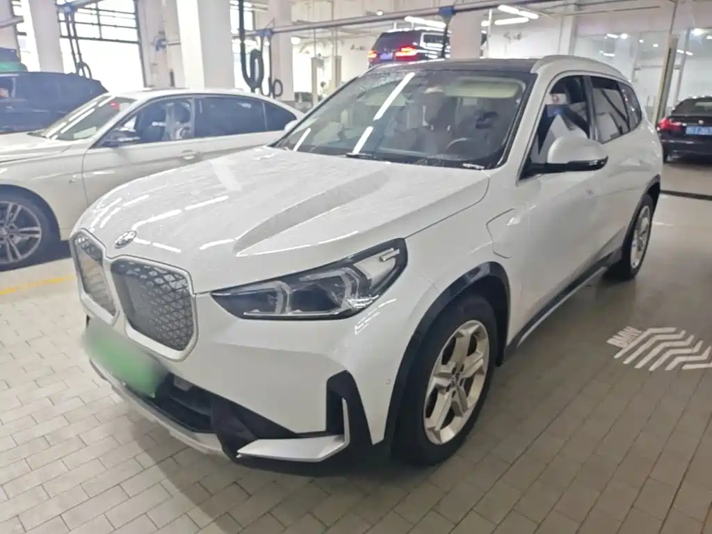 BMW iX1 — миниатюра 2