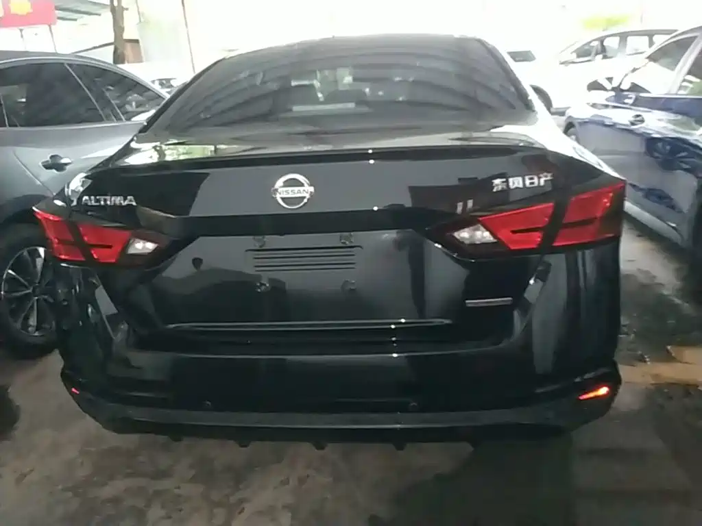 Nissan Teana — миниатюра 6