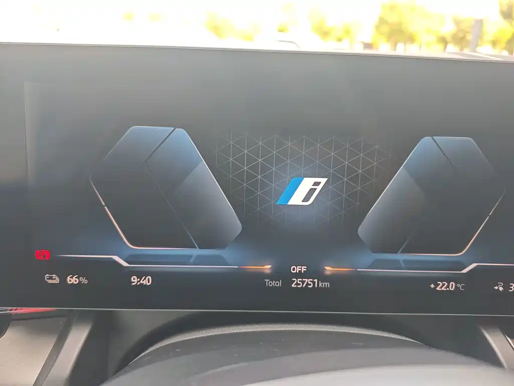 BMW i5 — миниатюра 16
