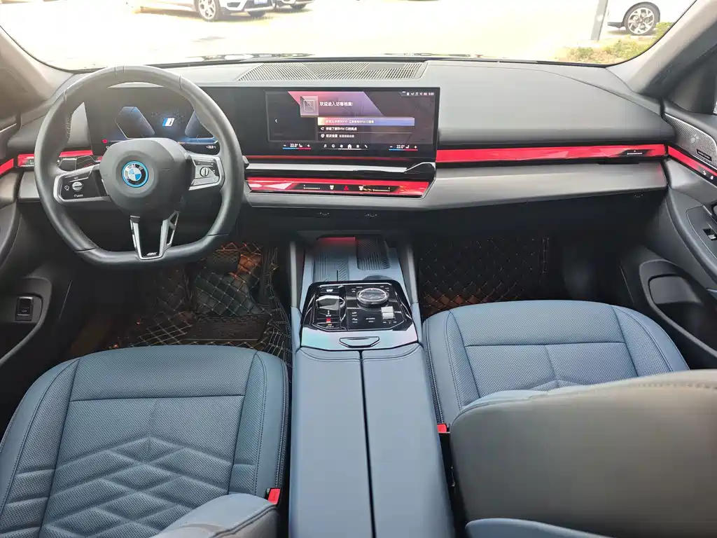 BMW i5 — миниатюра 11