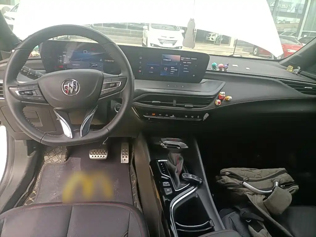 Buick Verano — миниатюра 10
