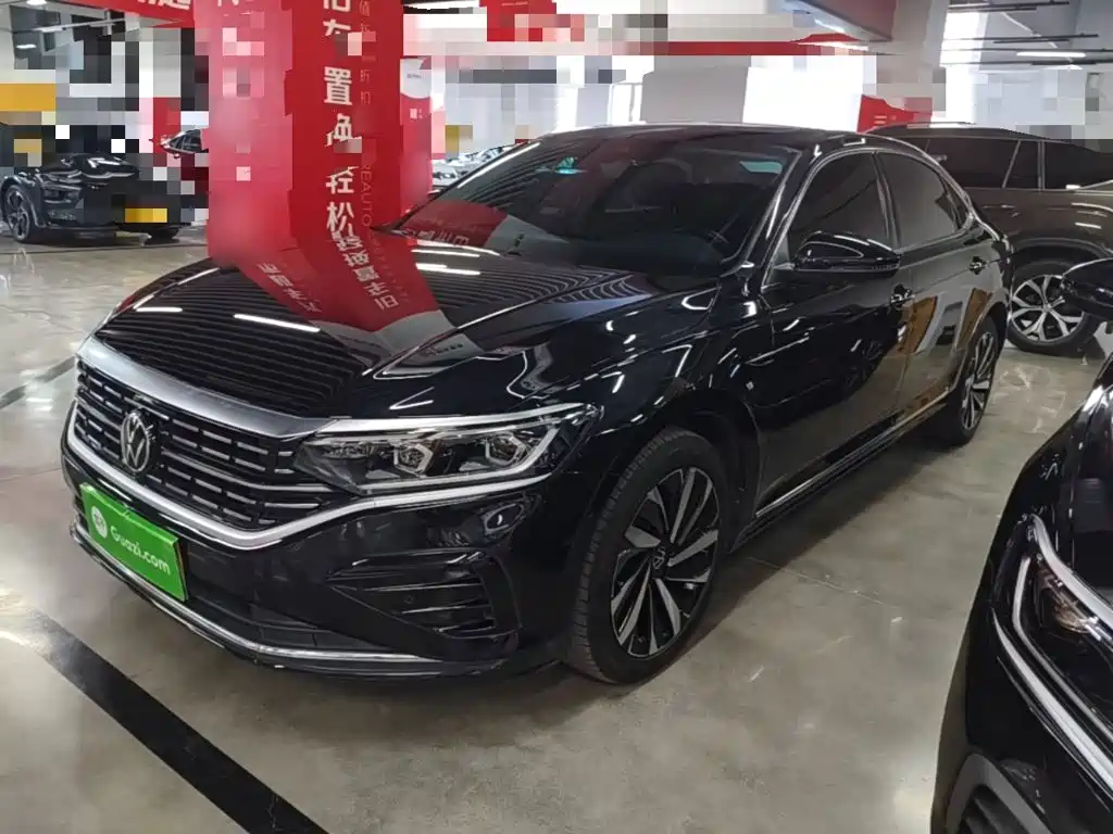 帕萨特 2023款 改款 330TSI 豪华版 2023