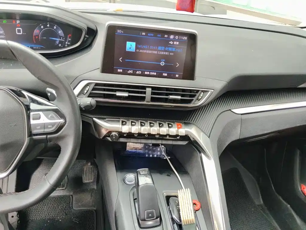 Peugeot 4008 — миниатюра 14