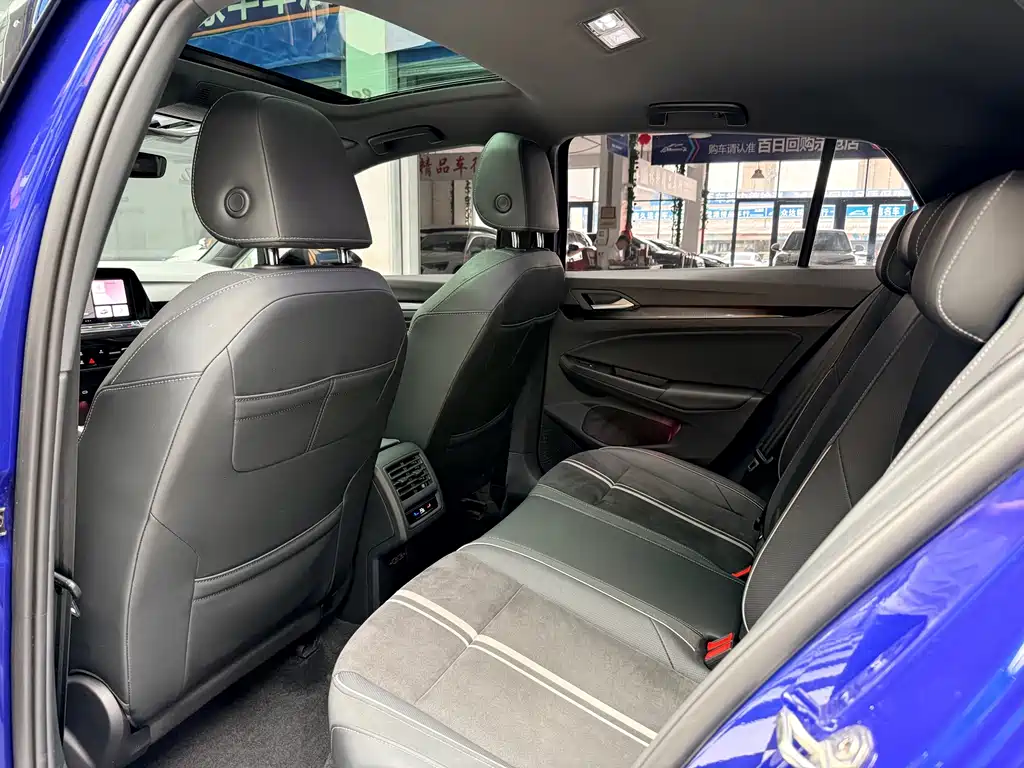 Volkswagen Golf — миниатюра 13