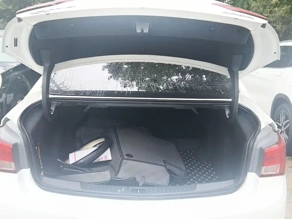 Buick Verano — миниатюра 19