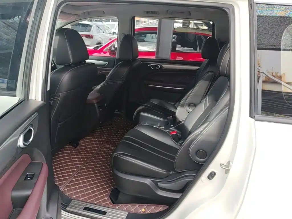 GAC Motor Trumpchi M6 — миниатюра 17