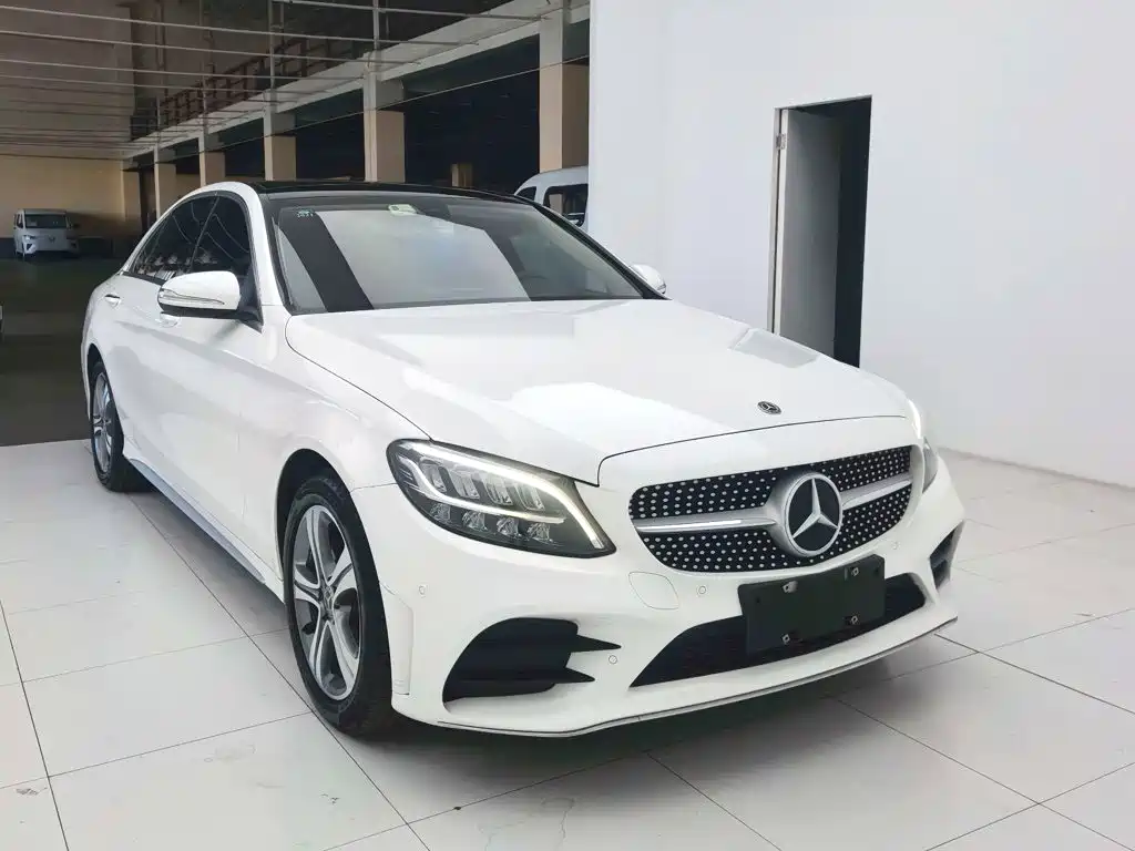 Mercedes-Benz C-Class — миниатюра 3