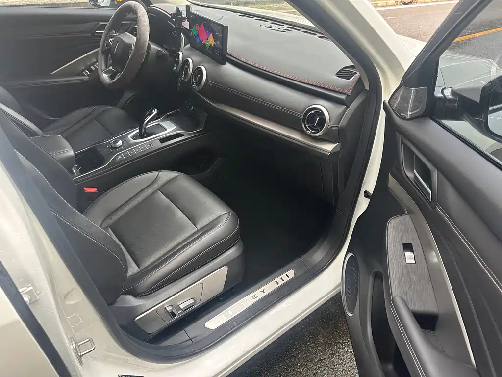 Wey Wey VV6 — миниатюра 14